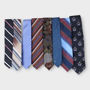 Vintage Men's Silk Tie Lot Of 8 Various Colors Floral Striped Patterns